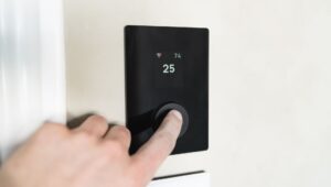Why Is My Thermostat Not Working? 7 Causes & Fixes