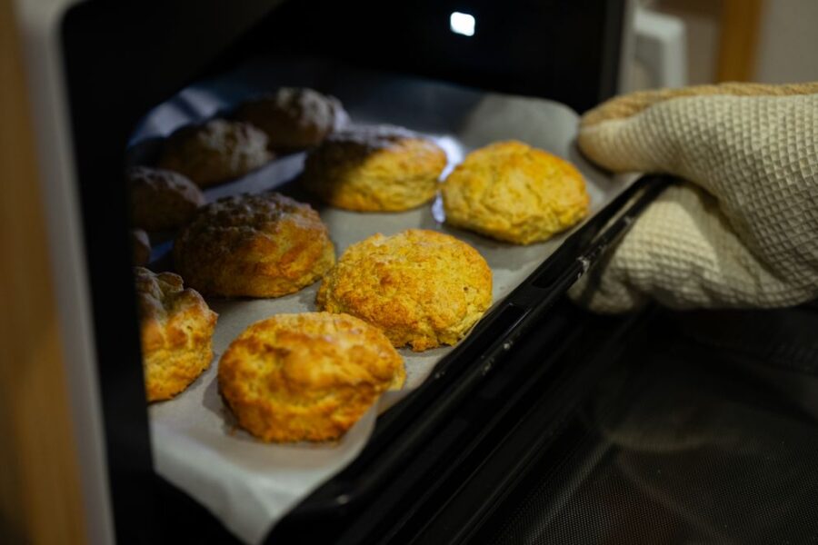 Inspecting an oven heating element for uneven baking
